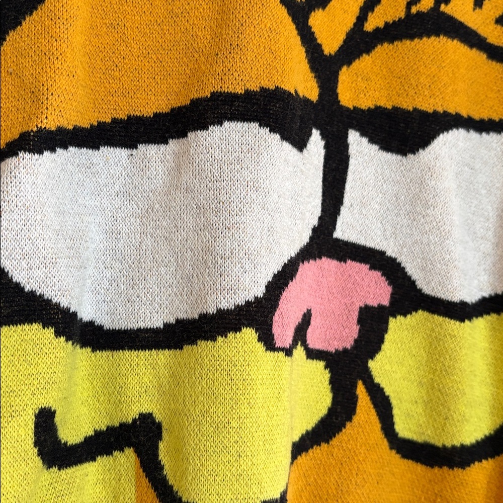 Classic Garfield Sweater - DollsKill x Garfield Collab - Picture 2 of 4